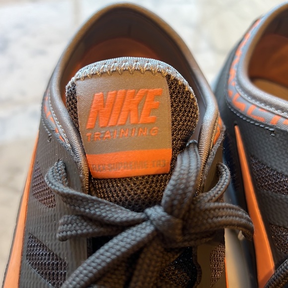 Nike Flex Fitsole Gray & Peach Running/Training Shoes - Picture 7 of 8